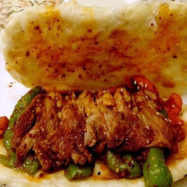 烧饼夹里脊