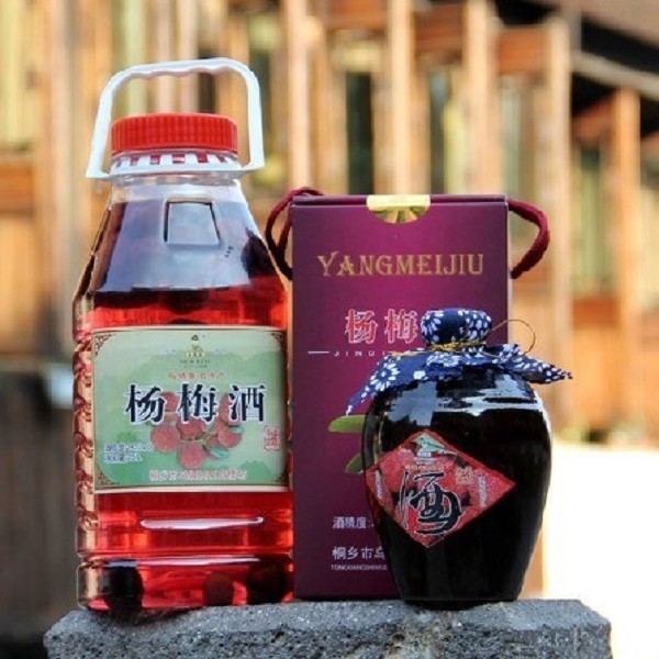 杨梅果酒
